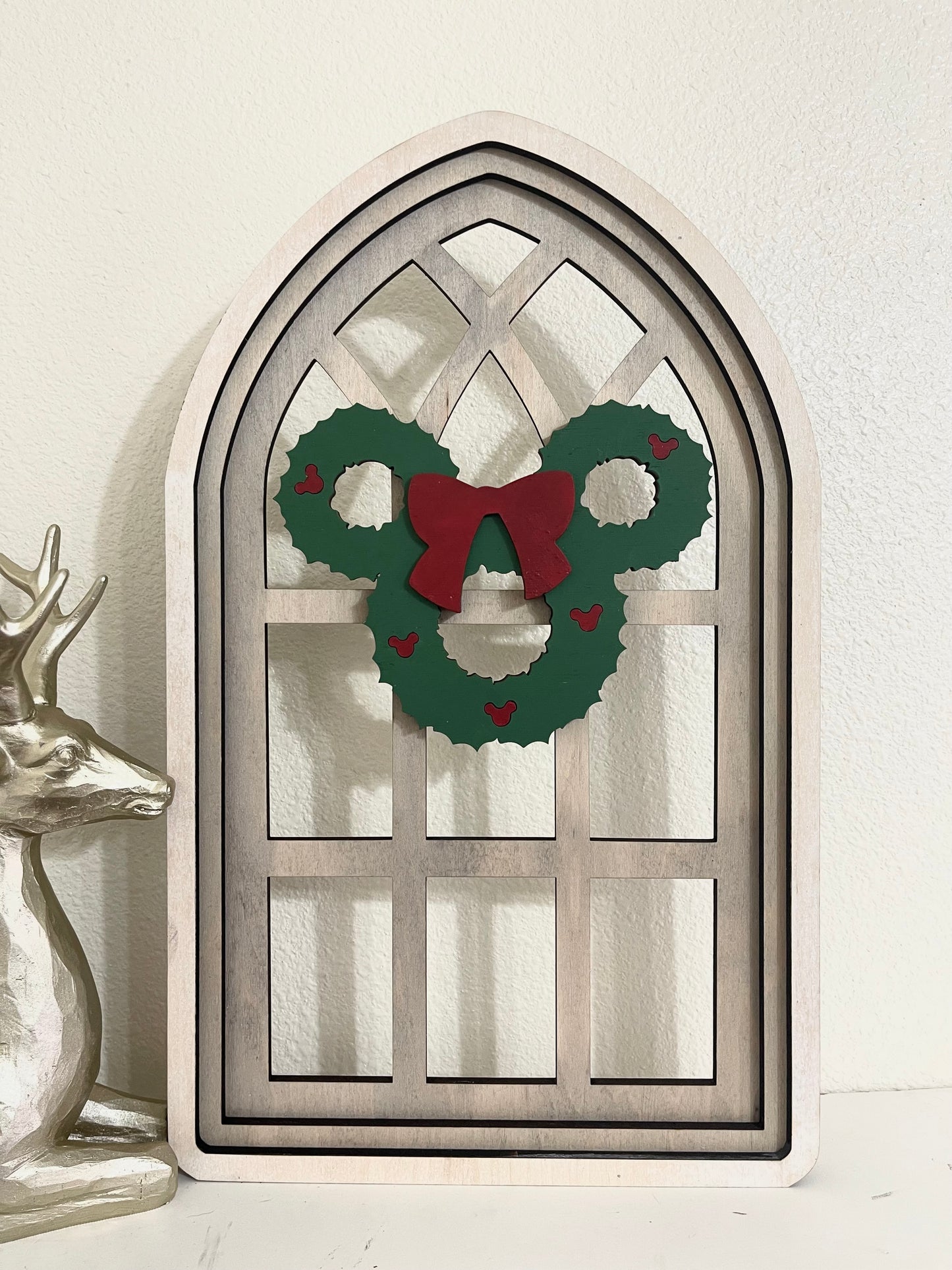 Mouse Wreath Window